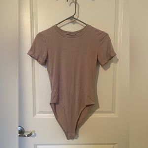 Forever 21 Taupe Short Sleeve Crew Neck Bodysuit